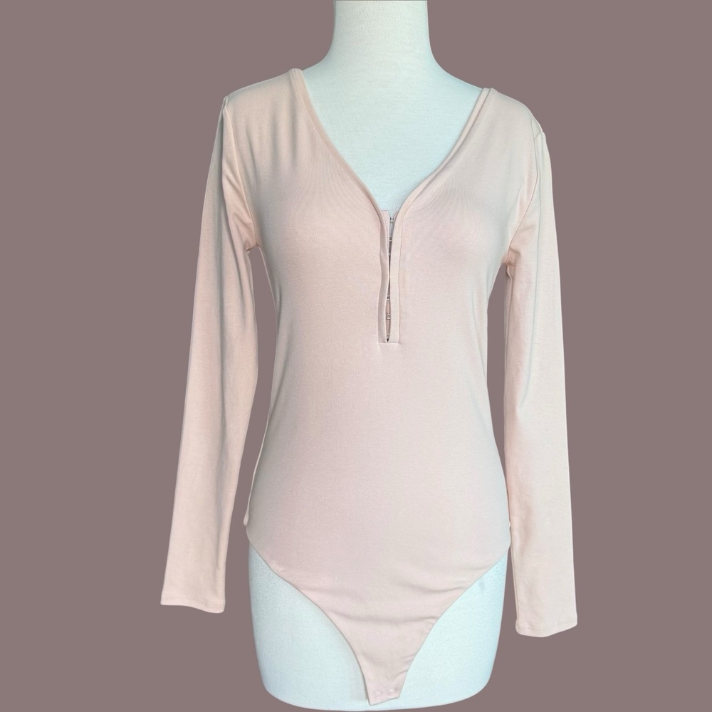Nuuds Womens Long Sleeve Hook & Loop V-Neck Bodysuit Pink/Blush Medium RN166875